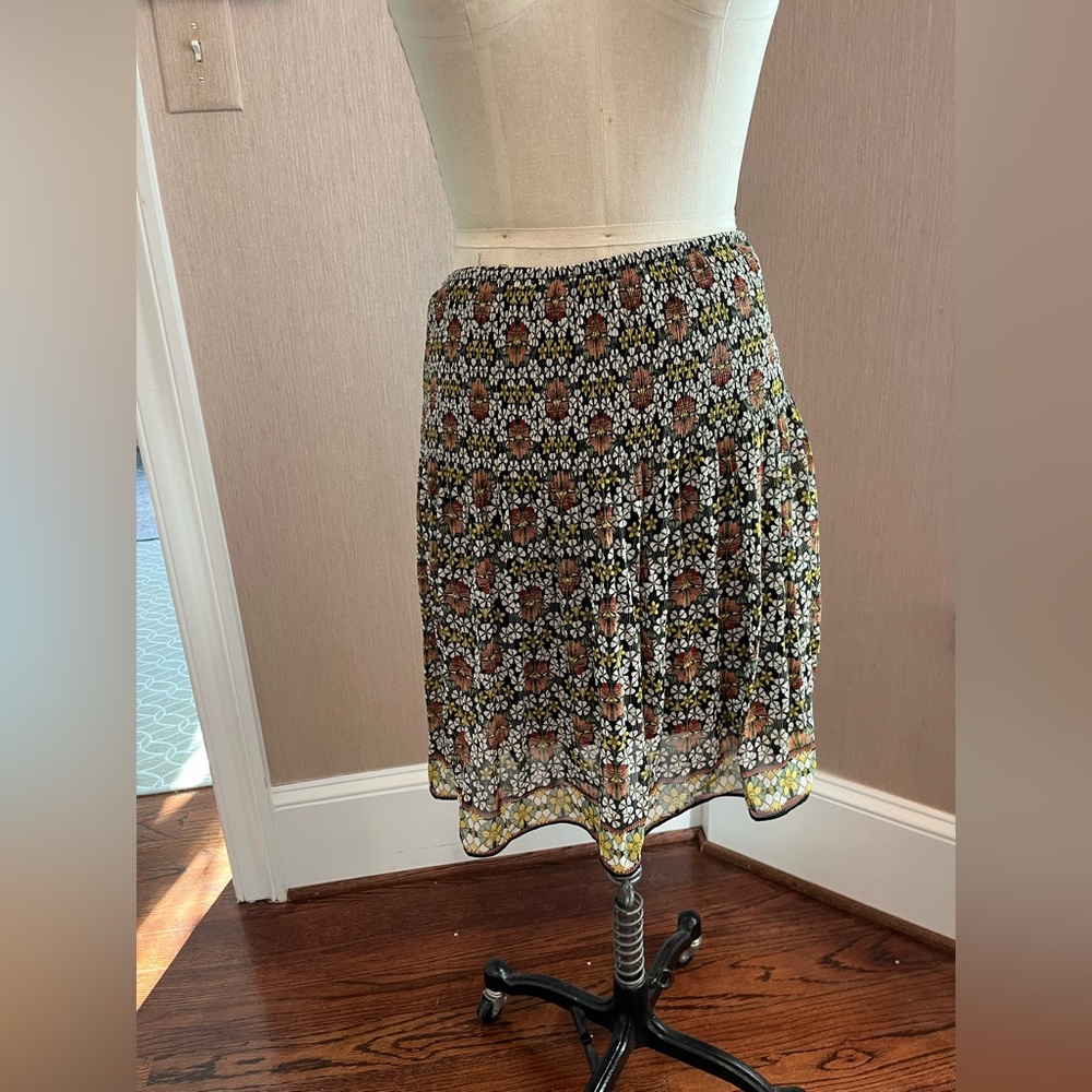 Max studio mini skirt